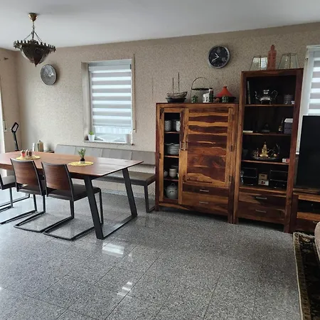 Beautiful Family In Nackenheim, Germany Casa de Férias